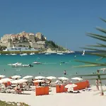 Agroturismo Le Pailler 2p Et 3 Enfants Sous Le Tipi Calvi (Corsica)