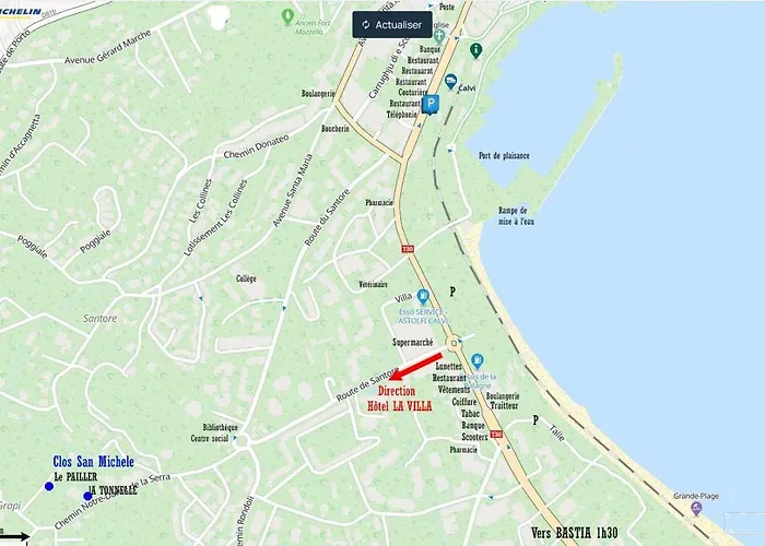 Le Pailler 2p Et 3 Enfants Sous Le Tipi カルヴィ